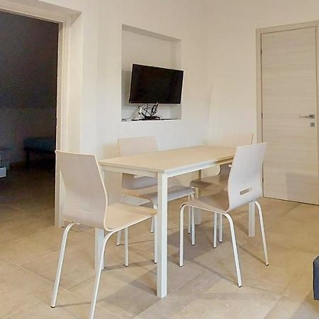 Appartamento Brigida Bilocale 3 Posti Vicino Al Centro Сан-Теодоро Экстерьер фото